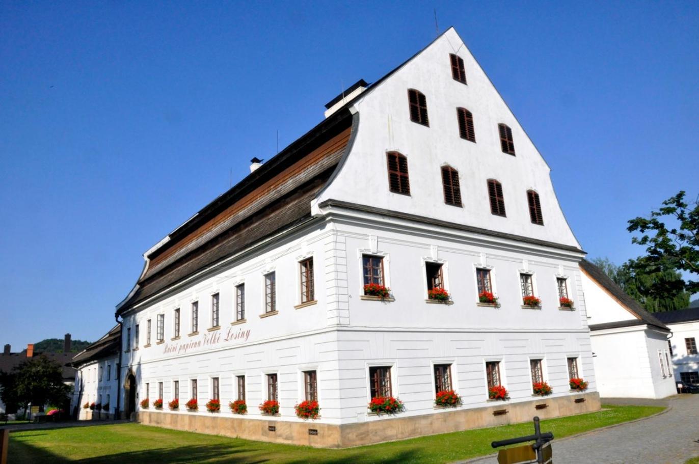 Vila Max - Whirlpool & Bazen & Sauna Velké Losiny Exterior foto